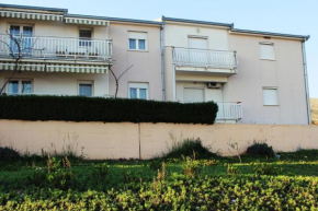 Отель Apartments with a parking space Seget Donji, Trogir - 11171  Трогир